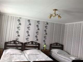 Гостевой дом Lia&Ramaz Guest House Степанцминда Четырехместный номер-1